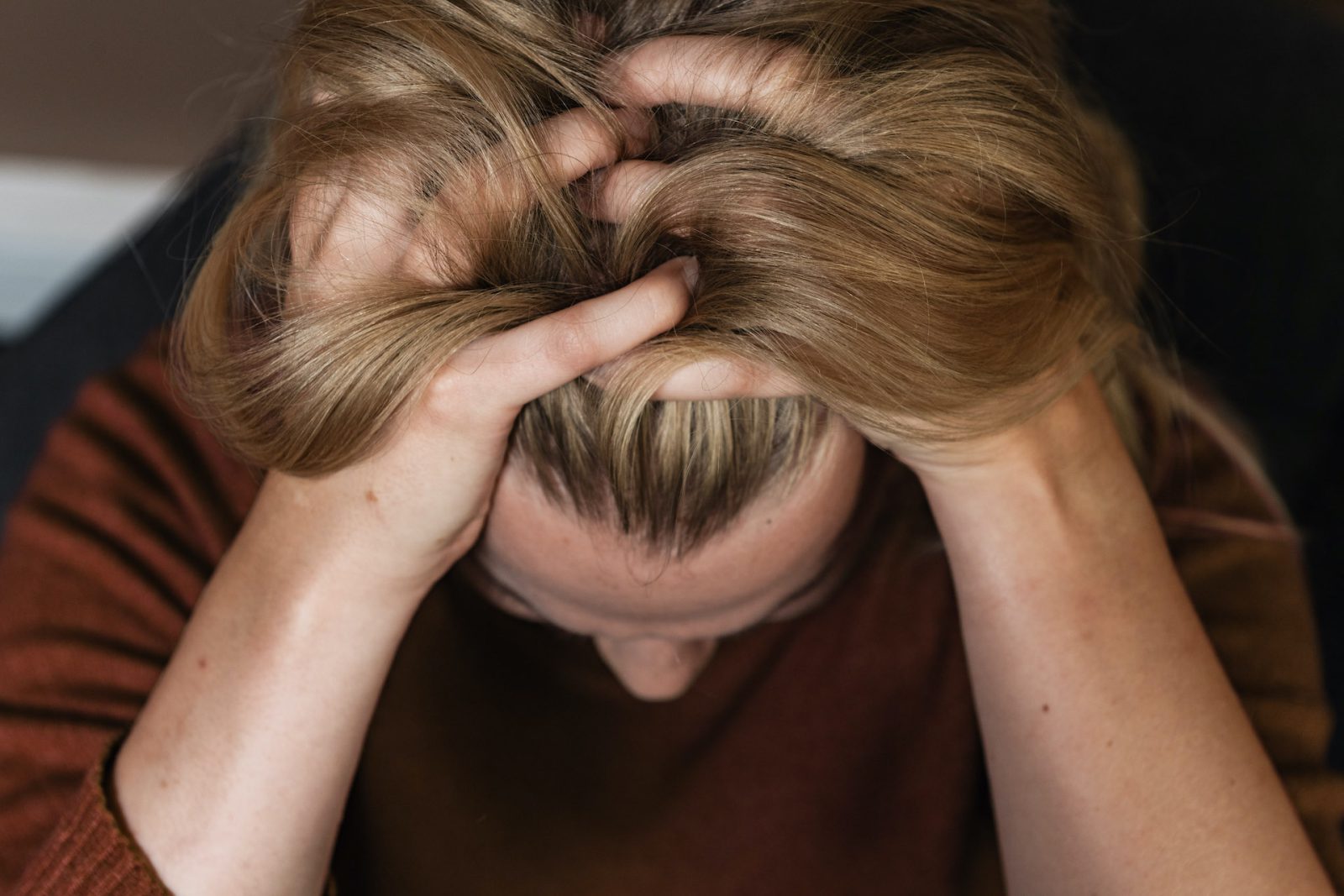 Obsessiv-kompulsiv lidelse (OCD) er en kronisk og ofte hemmende psykisk lidelse som preges av påtrengende tanker og gjentatte handlinger. Få hjelp ved Angstklinikken.
