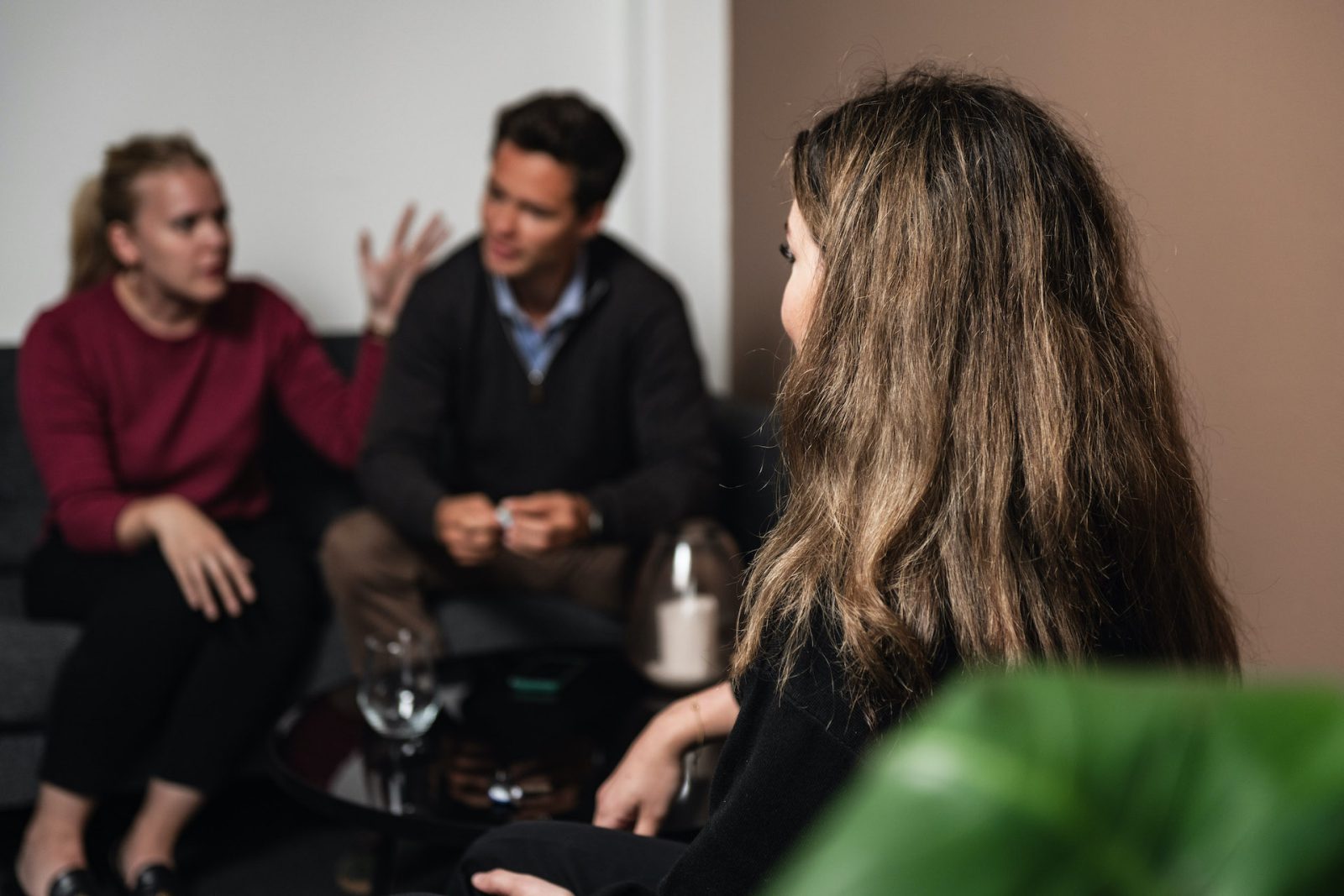 Konfliktskyhet er en tendens til å unngå eller frykte konflikter, ofte på bekostning av egne behov og følelser, noe som kan føre til vanskeligheter i relasjoner og personlig stress. Få hjelp ved Angstklinikken.